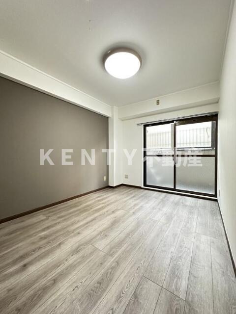 その他部屋・スペース　落ち着いて過ごせるお部屋なので、寝室にいかがでしょうか