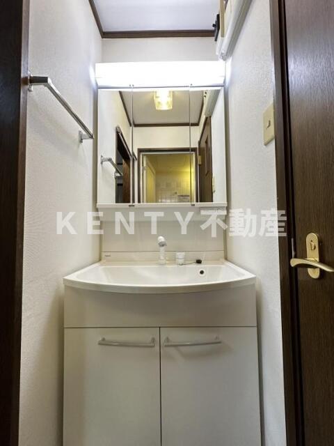 洗面設備　広い洗面スペース