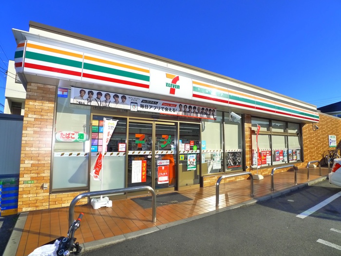 コンビニ　セブンイレブン（コンビニ）まで160m