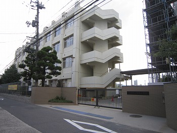 小学校　広島市立川内小学校（小学校）まで507m