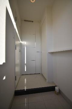 玄関　玄関（イメージ）