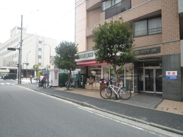 コンビニ　★★ローソンストア100（コンビニ）まで628m