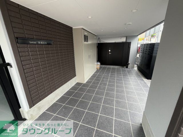 エントランス　エントランス