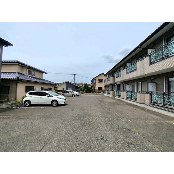 駐車場　２台目ご相談下さい