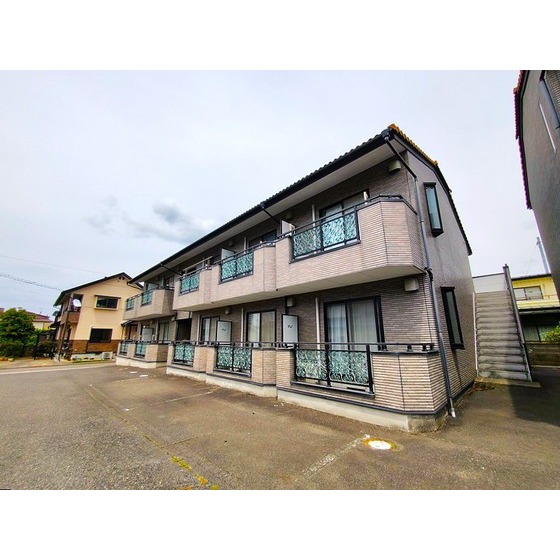 建物外観　駅方面にも近い咲田エリアに立地