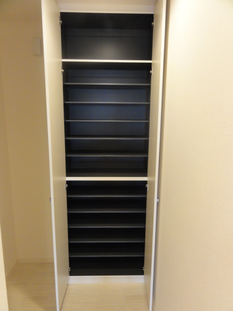 玄関　大容量の下駄箱