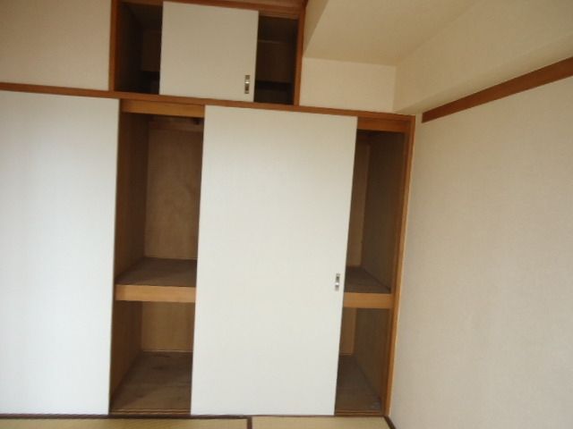 その他設備　★同物件参考写真・反転タイプ中部屋★