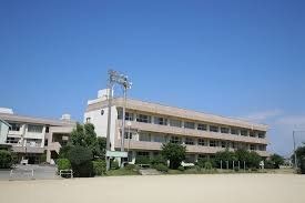 中学校　船橋市立二宮中学校（中学校）まで910m