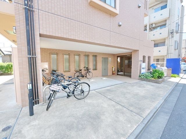 エントランス　★お部屋探しはタウンハウジング稲田堤店まで★