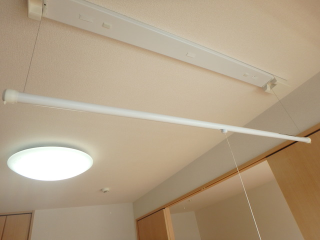 その他設備　室内物干