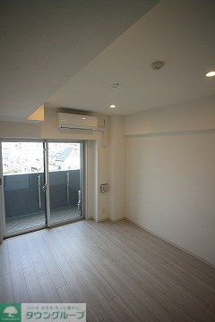 居室・リビング　※別部屋参考写真※