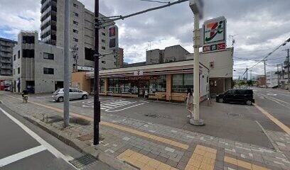 コンビニ　セブンイレブン札幌北23条店（コンビニ）まで103m