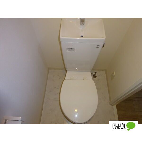 トイレ　同物件別部屋