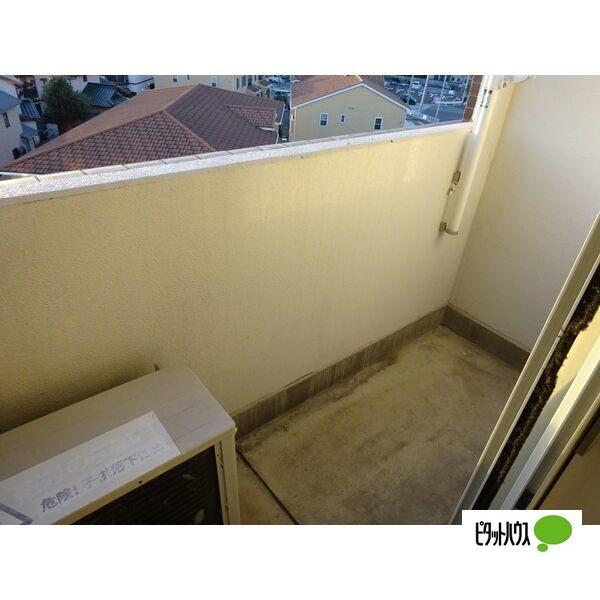 バルコニー　同物件別部屋