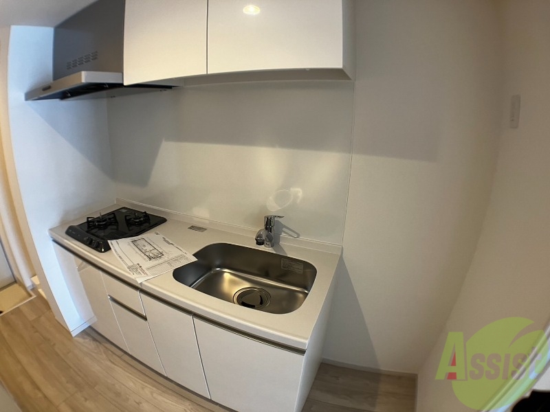 キッチン　キッチンは作業台もあり広めなので使いやすそうですね。