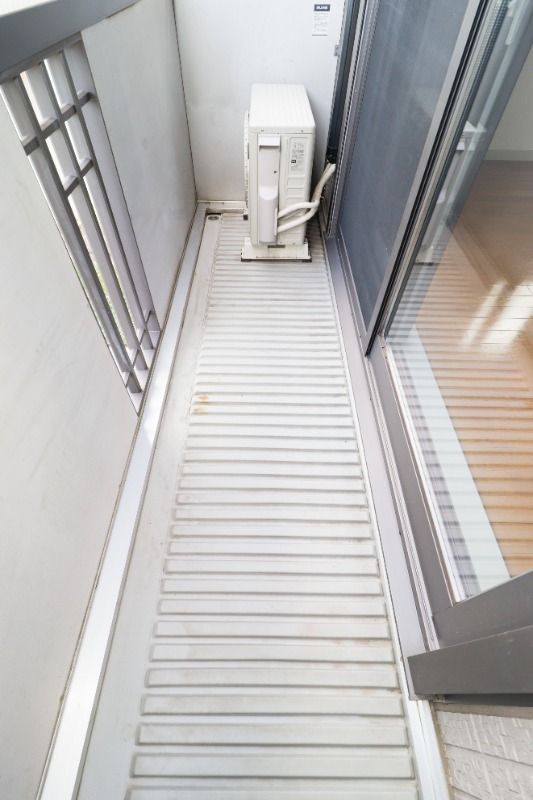 バルコニー　図面と現状に相違がある場合には現状を優先