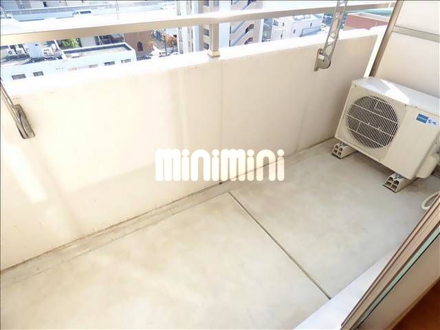 バルコニー　広々して明るいベランダです