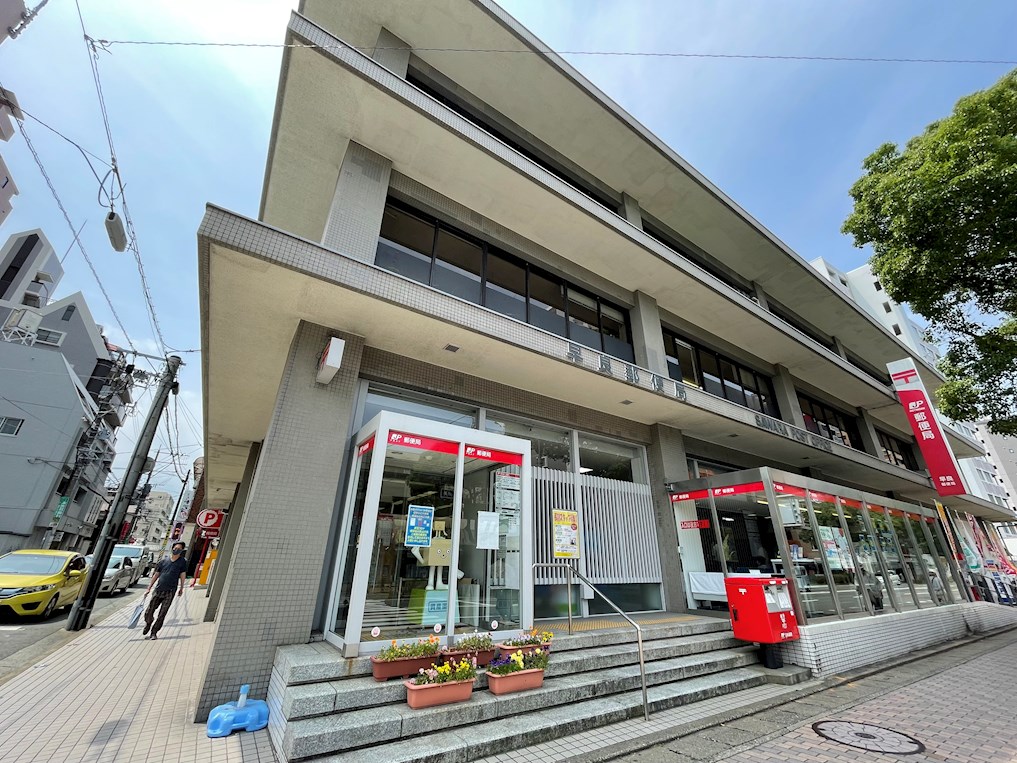 郵便局　早良郵便局（郵便局）まで399m