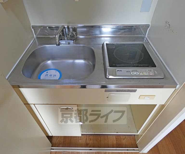 キッチン　収納もあります。