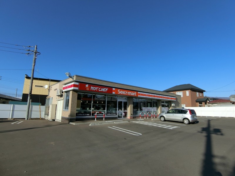 コンビニ　セイコーマート函館石川店（コンビニ）まで321m