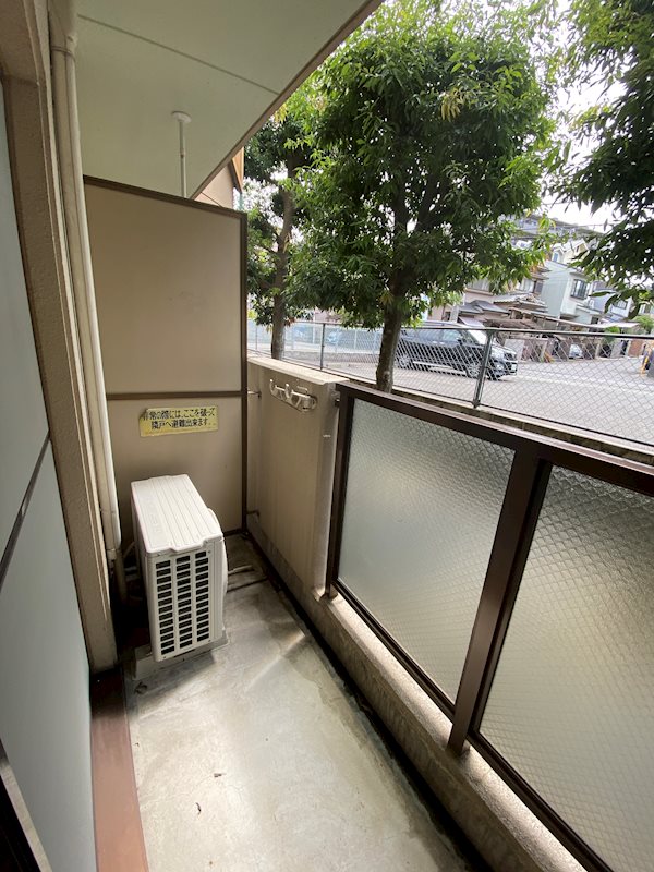 バルコニー　※同タイプの他のお部屋です