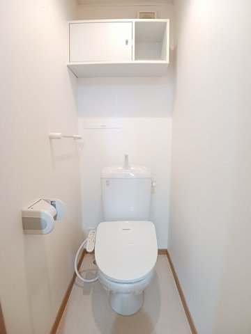 トイレ　コンパクトで使いやすいトイレです