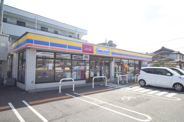 コンビニ　ミニストップ　長須賀店（コンビニ）まで600m