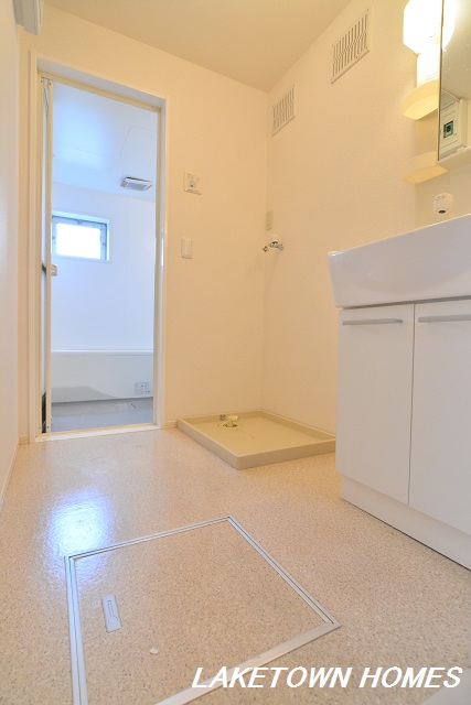 洗面設備　洗面スペースです。