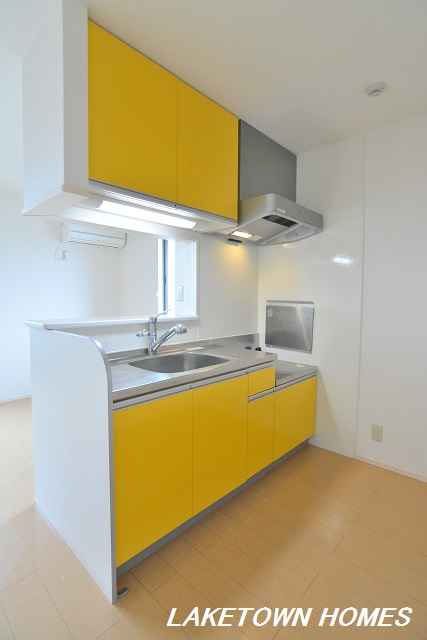 キッチン　ガスコンロ設置可能な対面式キッチンです。