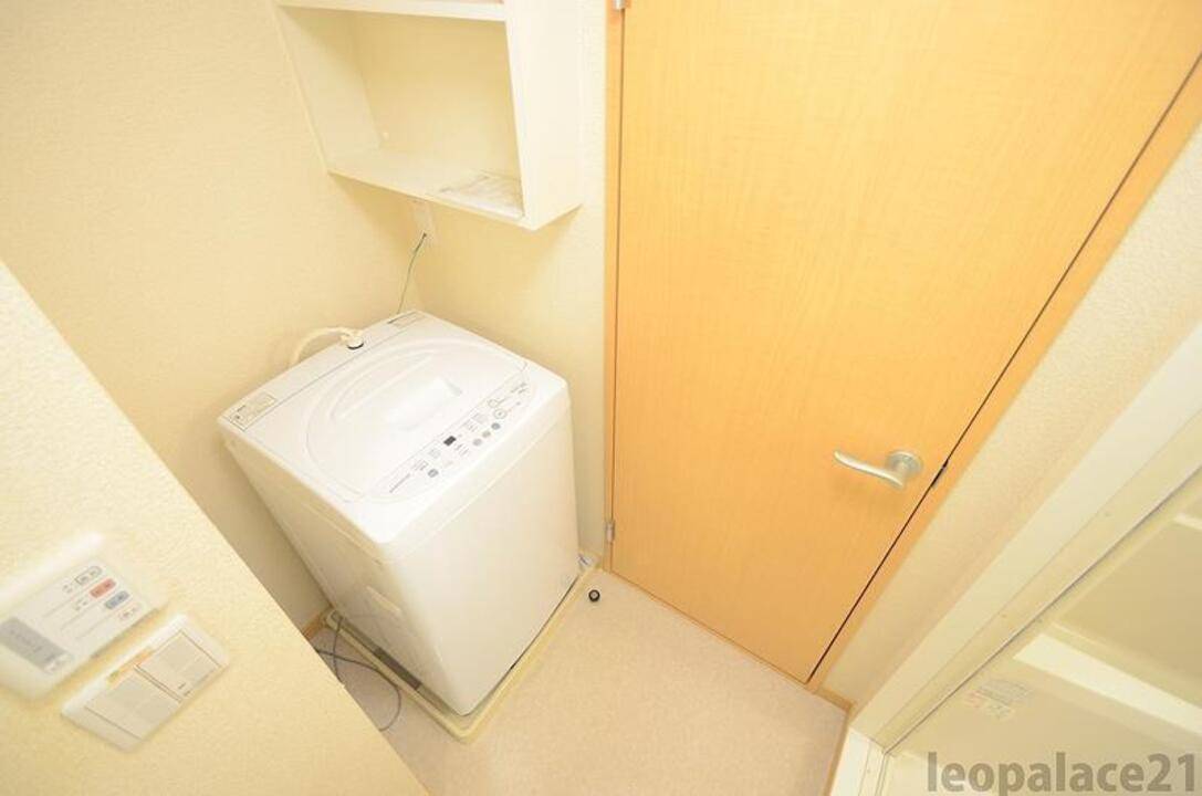 洗面設備　洗濯機置場