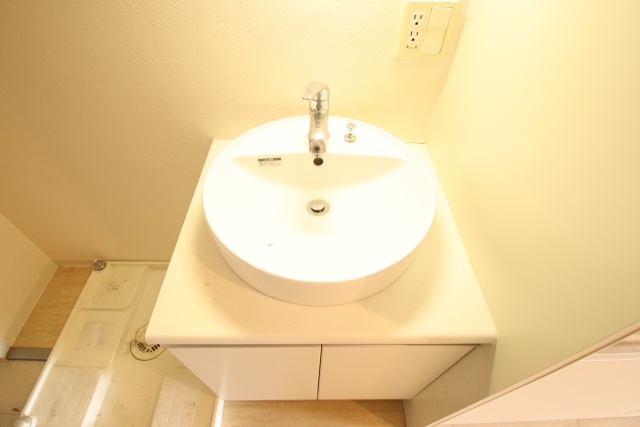 洗面設備　※別室の参考写真の為、現況優先です。