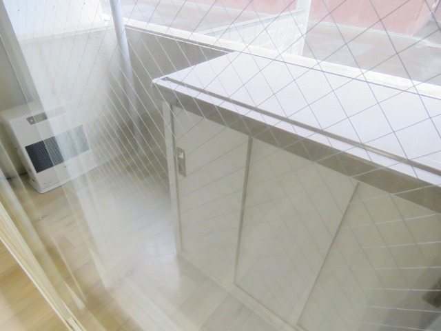 バルコニー　トランクルームもあります♪