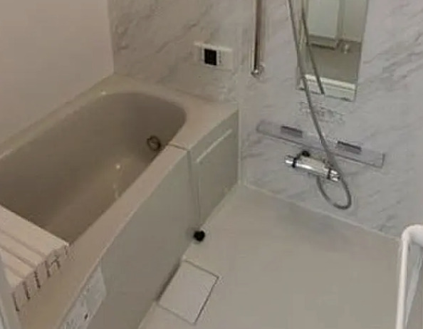 バス・シャワールーム　別部屋の参考写真です。