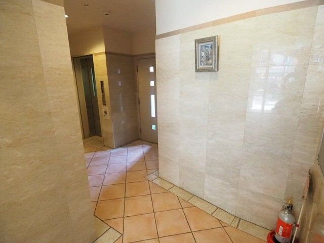 ロビー　■モニタ付オートロック