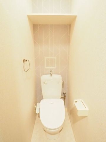 トイレ　■温水洗浄便座