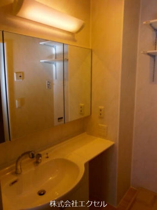 洗面設備　同等タイプのイメージ画像です。