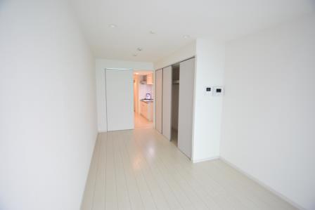 居室・リビング　広い居室です