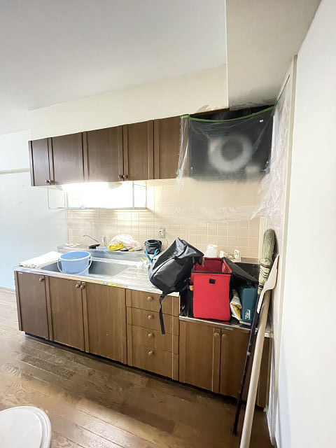 キッチン　コンパクトなキッチンで掃除もラクラク
