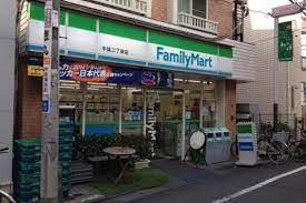 コンビニ　ファミリーマート 中延二丁目店（コンビニ）まで734m