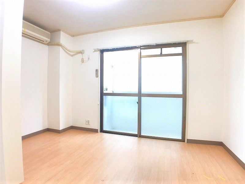 居室・リビング　居室