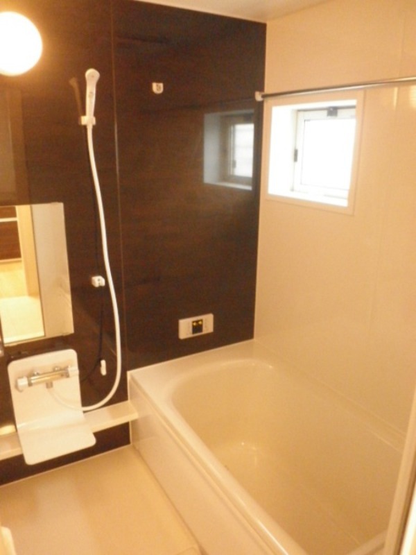 バス・シャワールーム　図面と現状に相違がある場合には現状を優先