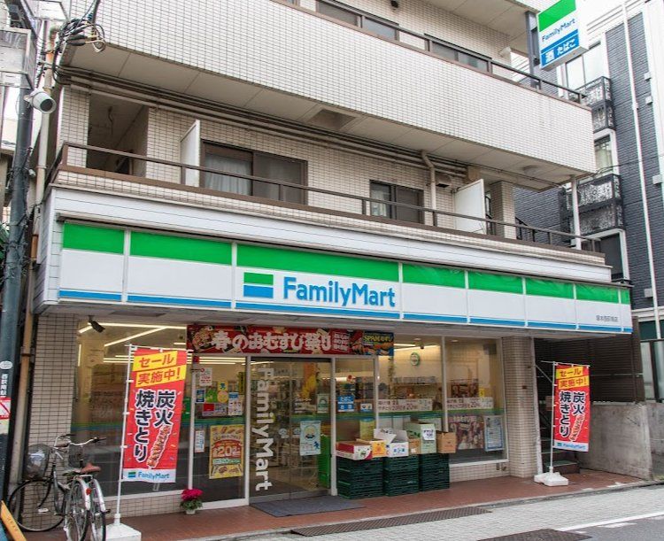 コンビニ　ファミリーマート塚本西荻南店（コンビニ）まで100m