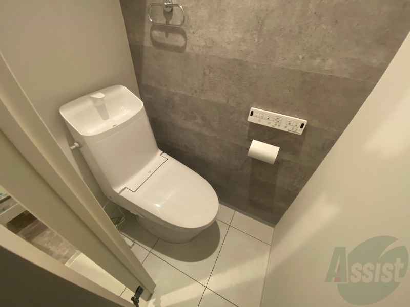 トイレ　こちらはトイレです。清潔感があり、安心して使用できます。