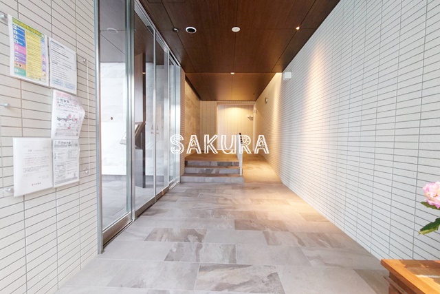 エントランス　管理の行き届いたエントランスです♪