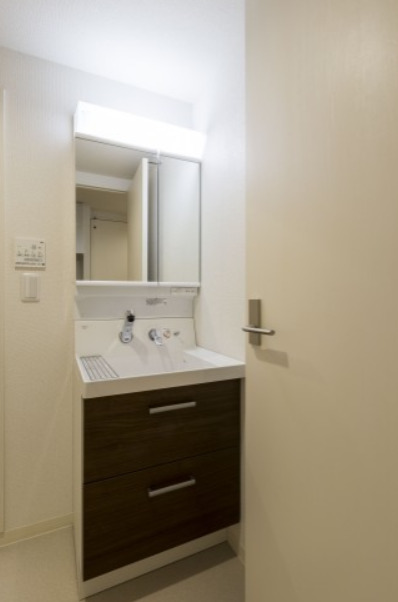 洗面設備　身支度に便利な洗面台♪