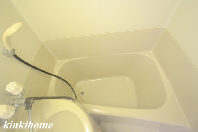 バス・シャワールーム　写真は別のお部屋のものでございます