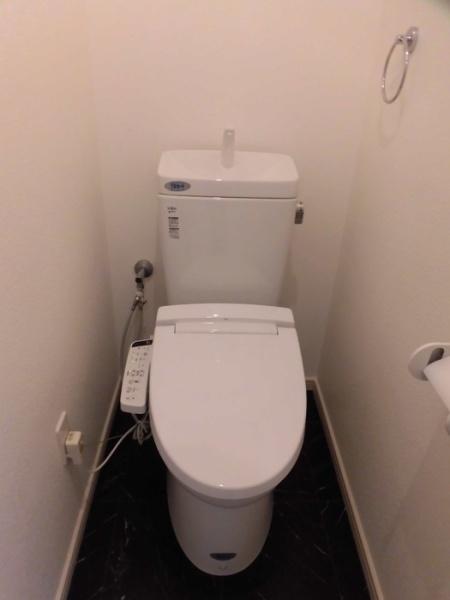 トイレ　※現況優先となります。