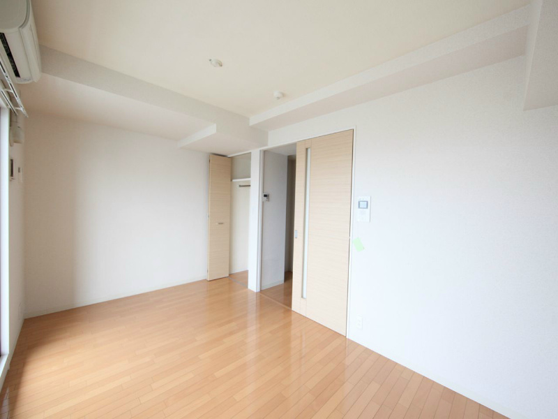 居室・リビング　洋室6帖　クローゼット付（収納充実してます）