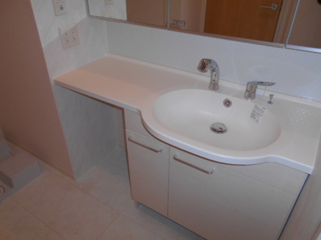 洗面設備　洗髪洗面化粧台