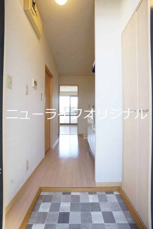 玄関　靴をたくさん収納できるシューズボックスのある玄関